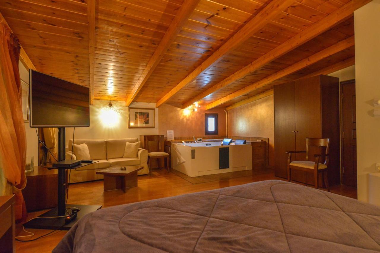 Hotel Chris Ateny Zewnętrze zdjęcie