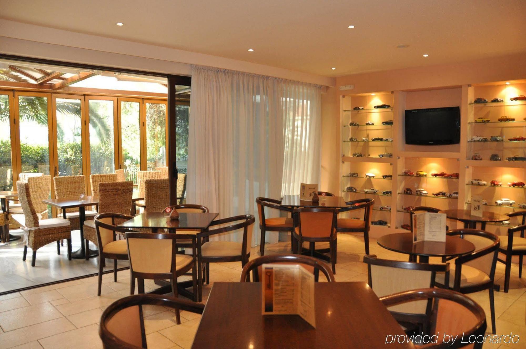 Hotel Chris Ateny Restauracja zdjęcie
