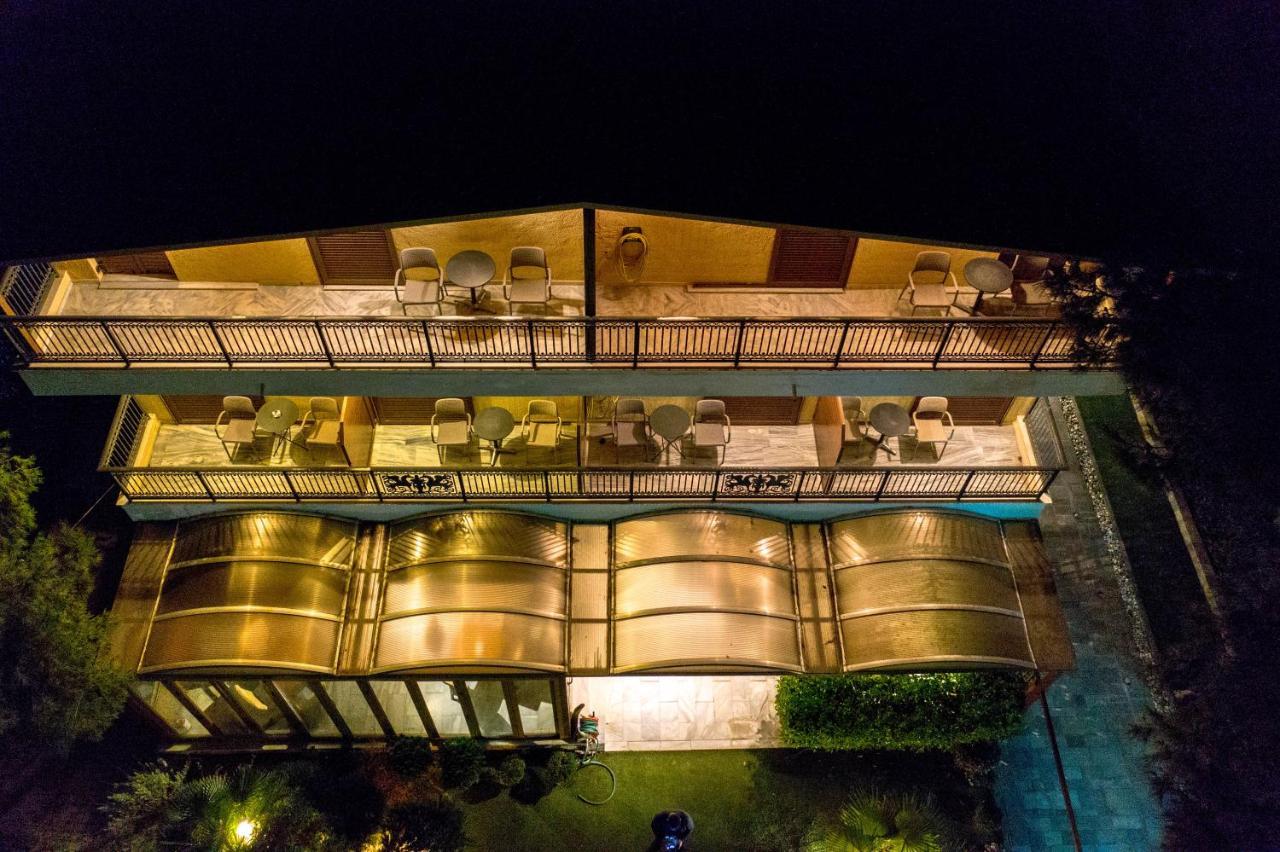 Hotel Chris Ateny Zewnętrze zdjęcie
